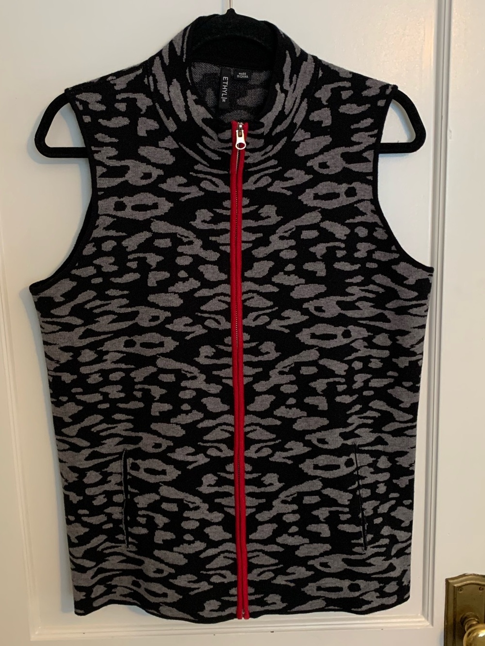 ETHYL Sweater Animal Vest Women Size Medium Black Grey